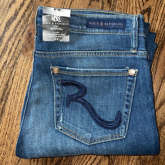 Rock & Republic NWT Low Rise Typhoon Bootcut Jeans - Picture 14 of 17